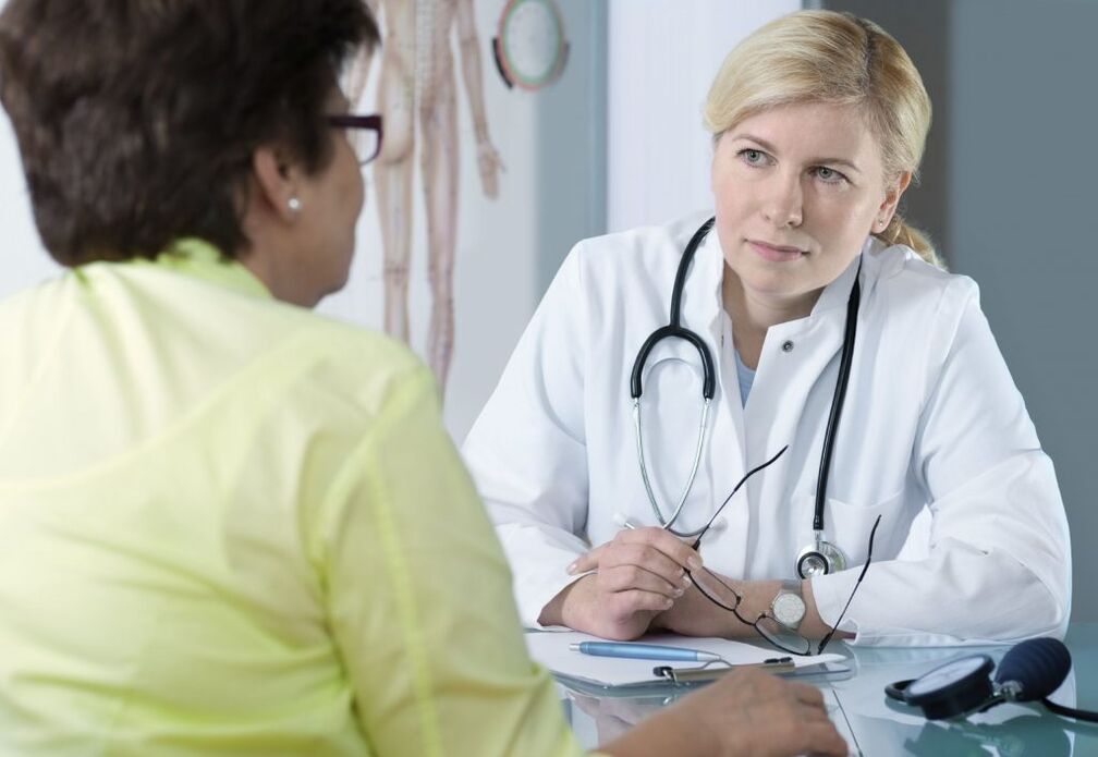 The diagnosis of cystitis in women is made by a urologist